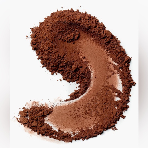 Bobbi Brown Skin Weightless Powder Foundation in Chestnut 9 - Brand New In Box - Picture 2 of 16